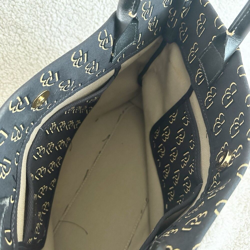 Dooney And Bourke Vintage Signature Shoulder Handbag Purse Monogram Gray Y2K - Picture 4 of 9